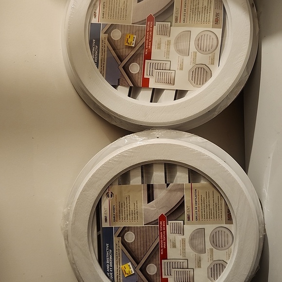 Gable vents brand new still sealed - Picture 4 of 8